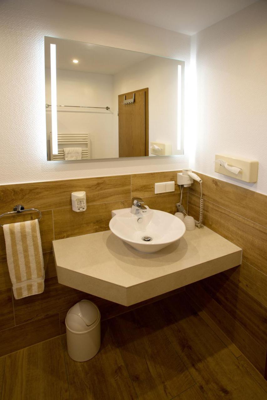 Landhotel Teuteberg 바트아롤젠 외부 사진